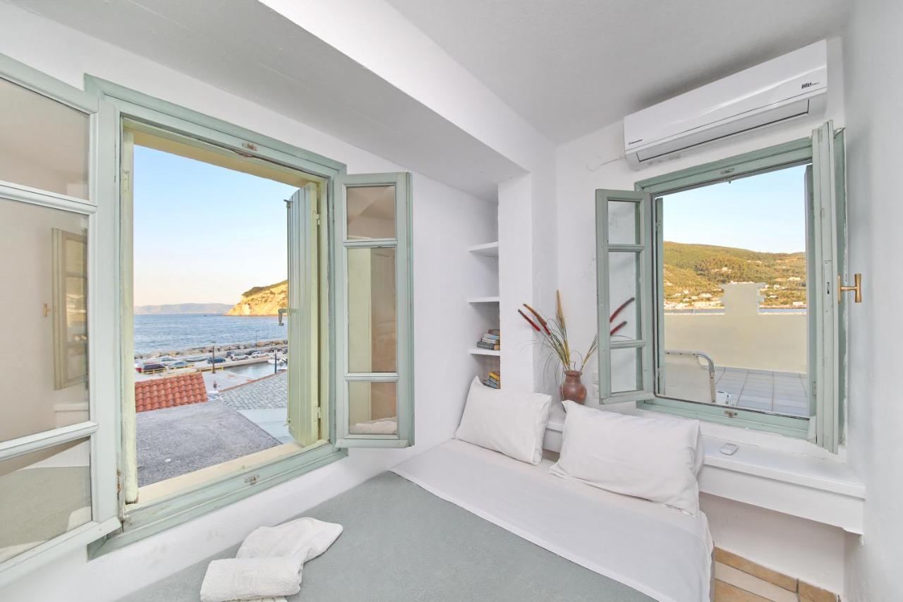 Faros Coastal Apartments Città di Skopelos Esterno foto