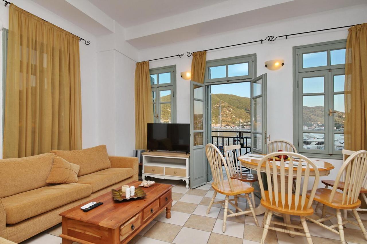 Faros Coastal Apartments Città di Skopelos Esterno foto