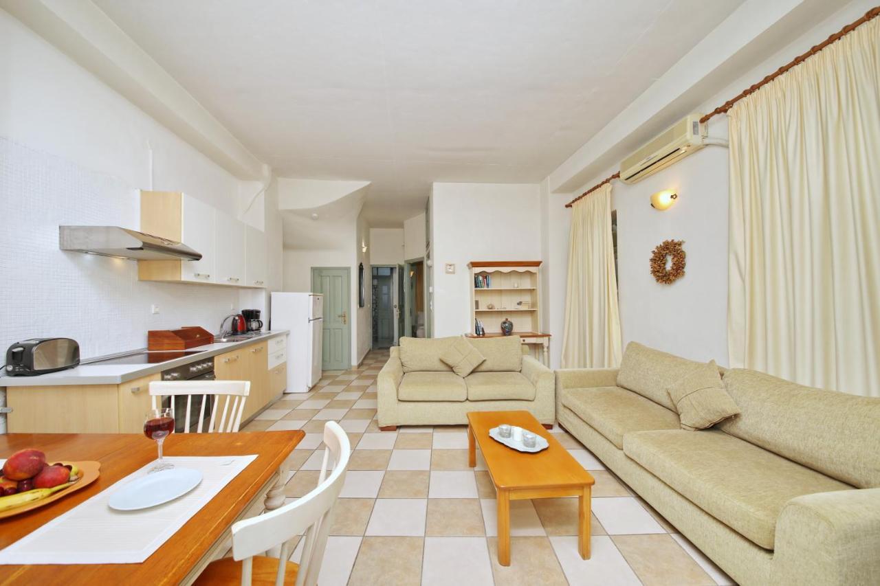 Faros Coastal Apartments Città di Skopelos Esterno foto