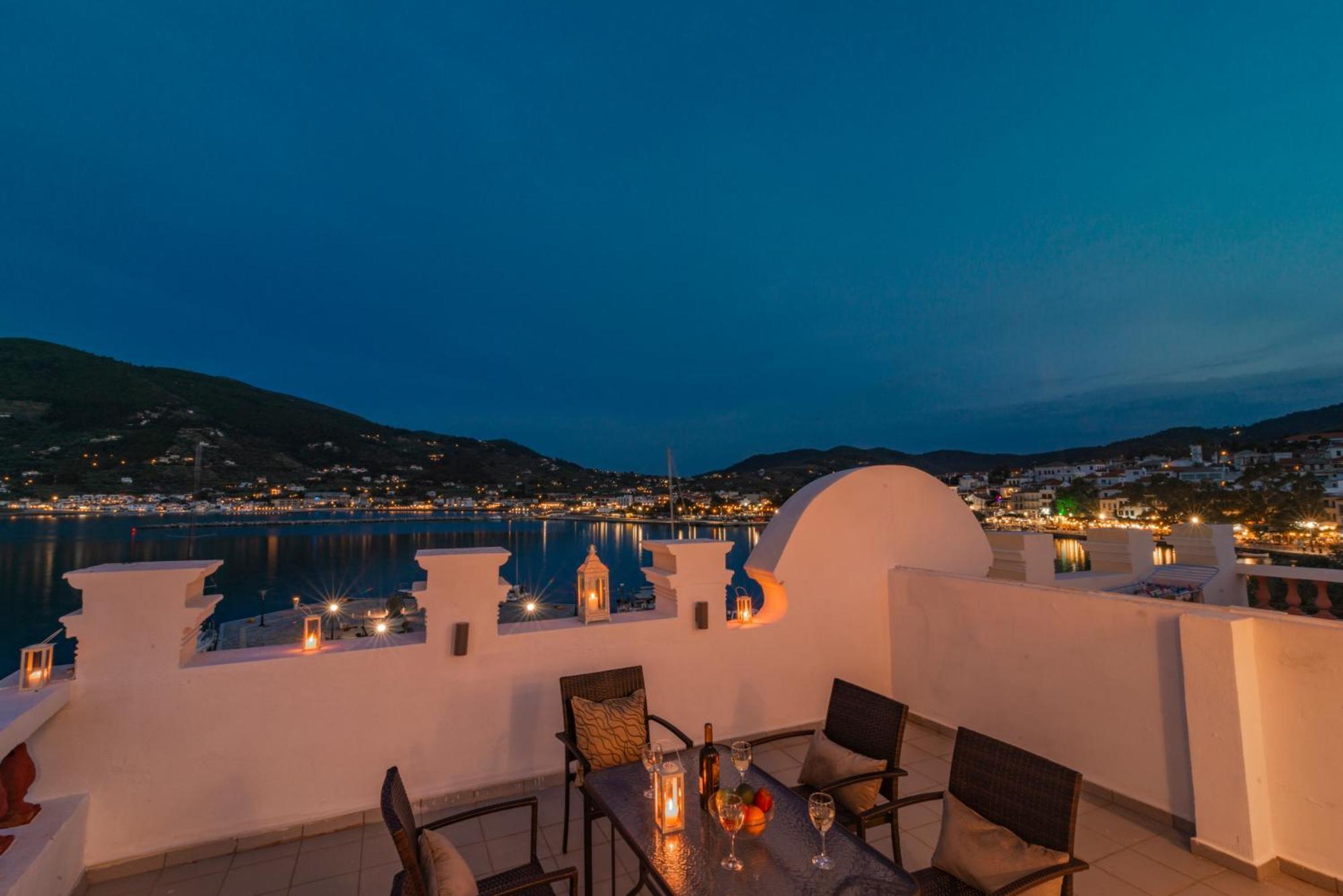 Faros Coastal Apartments Città di Skopelos Esterno foto